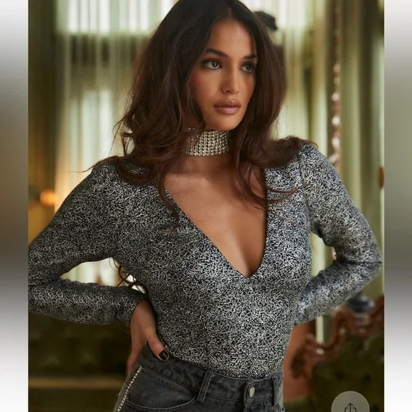 12th Tribe Dana Silver Bodysuit NWOT - Picture 4 of 9